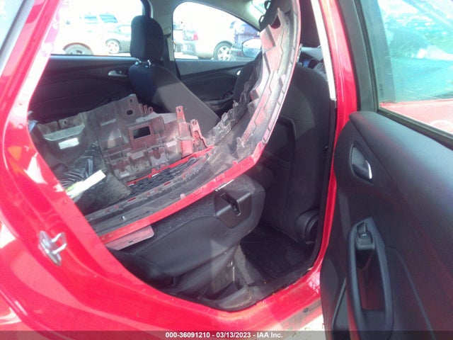 Ford FOCUS SE 2017 1FADP3K20HL248715 Image 9