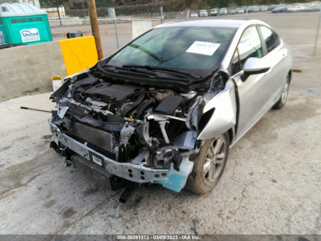 Chevrolet CRUZE LT 2018 1G1BE5SM7J7211981 Image 8
