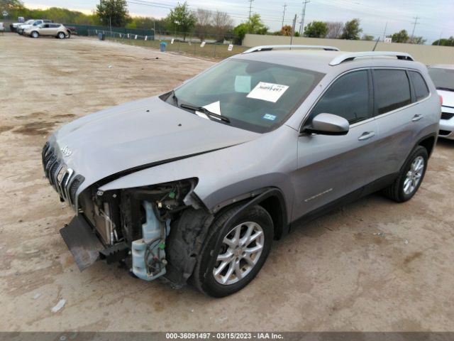 1C4PJLCB4JD577683 Jeep Cherokee Latitude