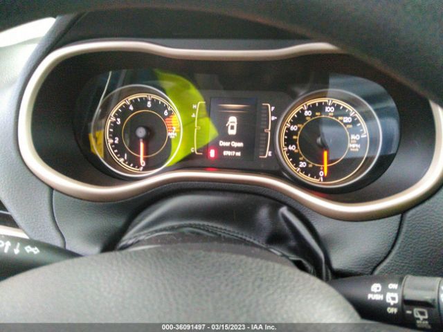 1C4PJLCB4JD577683 Jeep Cherokee Latitude
