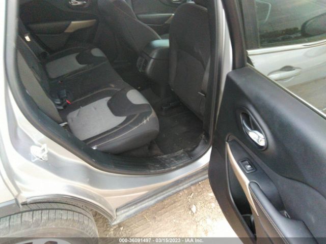 1C4PJLCB4JD577683 Jeep Cherokee Latitude