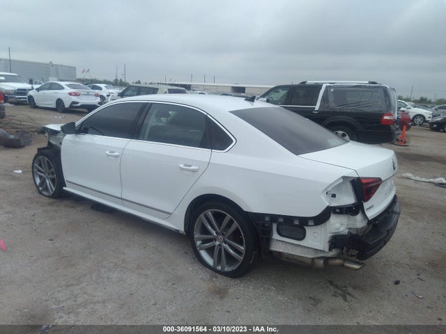 1VWDT7A38HC061761 Volkswagen Passat R-line W/comfort Pkg