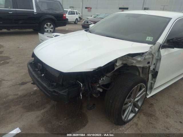 1VWDT7A38HC061761 Volkswagen Passat R-line W/comfort Pkg