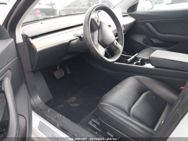 5YJ3E1EB2JF185685 Tesla Model 3 Long Range
