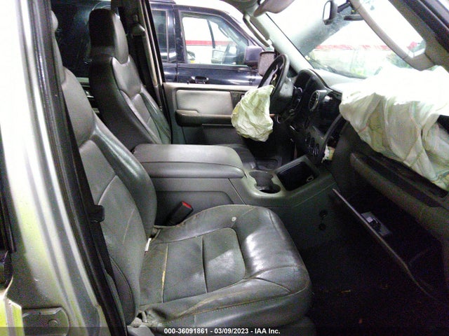 2004 FORD EXPEDITION SPECIAL SERVICE/XLT VIN: 1FMPU16LX4LB89928