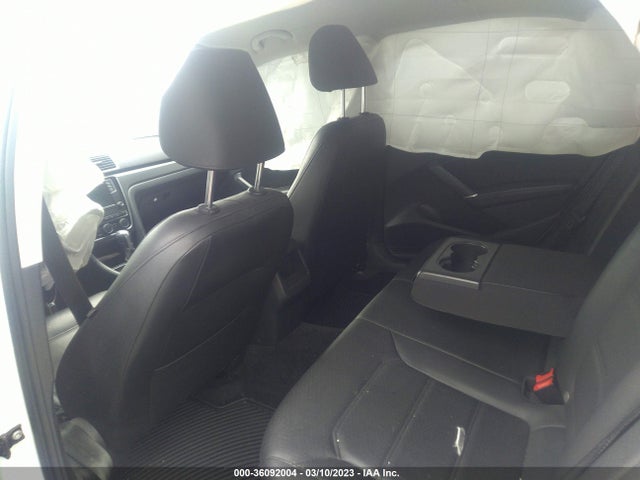 1VWAA7A31JC010620 Volkswagen Passat 2.0t S/r-line