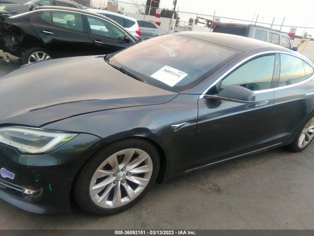 Tesla Model S 75d/100d/p100d 2018 5YJSA1E25JF300254 Image 7