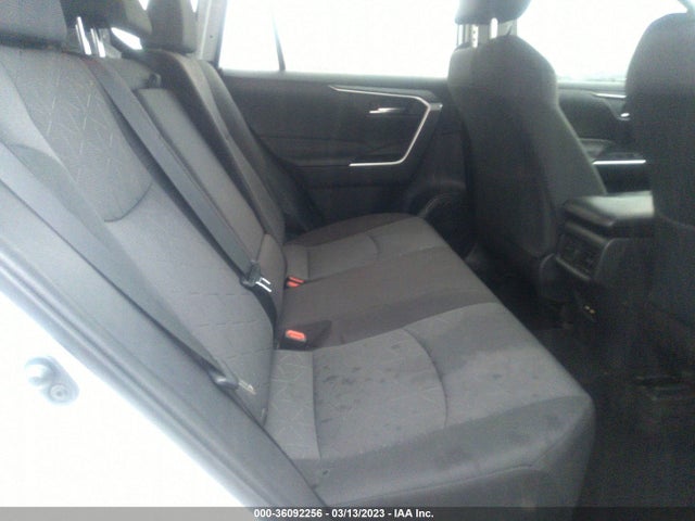2021 TOYOTA RAV4 XLE VIN: 2T3P1RFV7MC227630