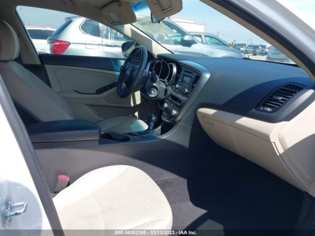 KNAGM4A74F5664638 KIA Optima Lx