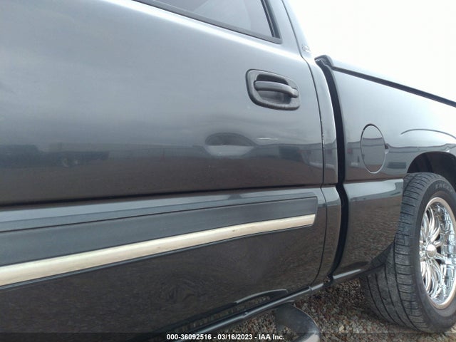 2005 CHEVROLET SILVERADO 1500 LS VIN: 2GCEC13T451145630