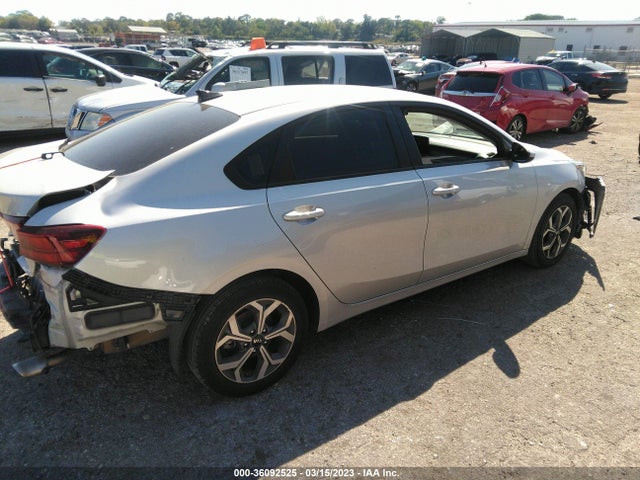 2020 KIA FORTE LXS VIN: 3KPF24AD2LE152595