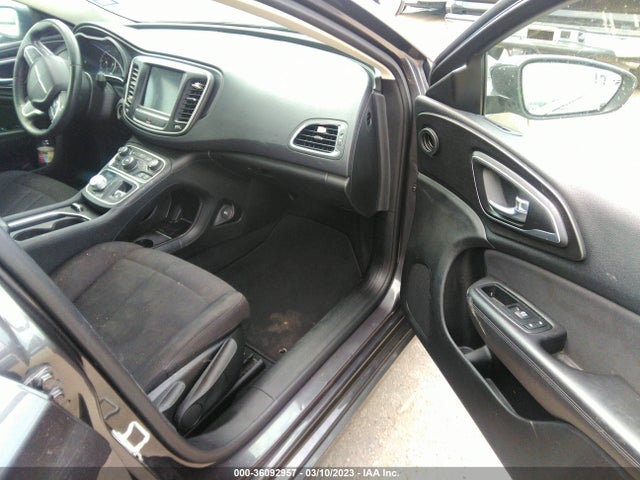 Chrysler 200 Limited 2015 1C3CCCAB8FN655111 Image 5