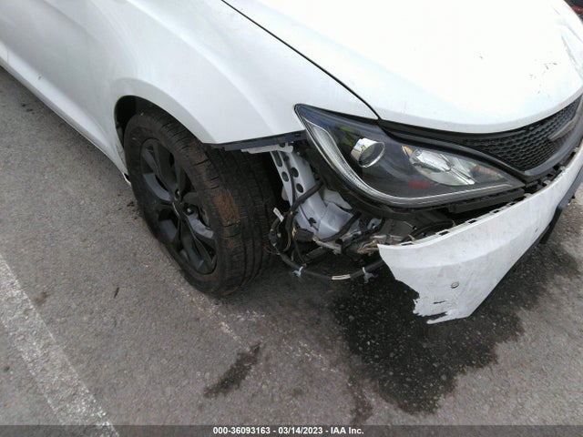 Chrysler Pacifica Touring L Plus 2018 2C4RC1EGXJR321450 Image 6