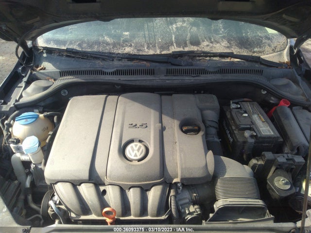 2013 VOLKSWAGEN JETTA SEDAN SE W/CONVENIENCE/SUNROOF VIN: 3VWDX7AJ7DM400540