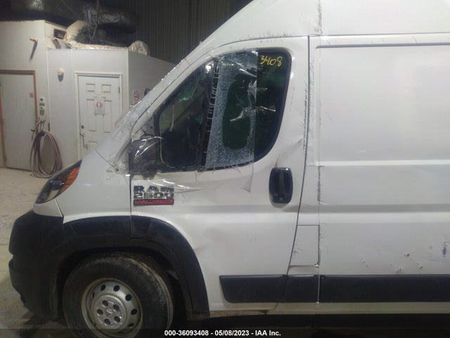 3C6TRVCGXKE559646 RAM Promaster Cargo Van