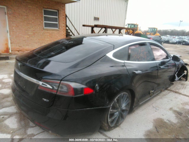 Tesla Model S 75d/100d/p100d 2018 5YJSA1E20JF246443 Image 4