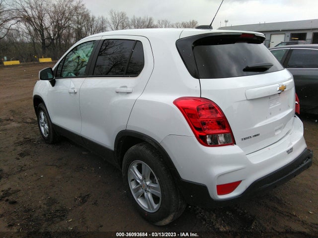 Chevrolet TRAX LS 2022 KL7CJNSM1NB545415 Image 3
