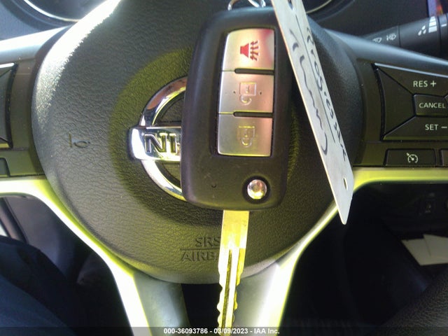 Nissan ROGUE S 2017 5N1AT2MT7HC843890 Image 3