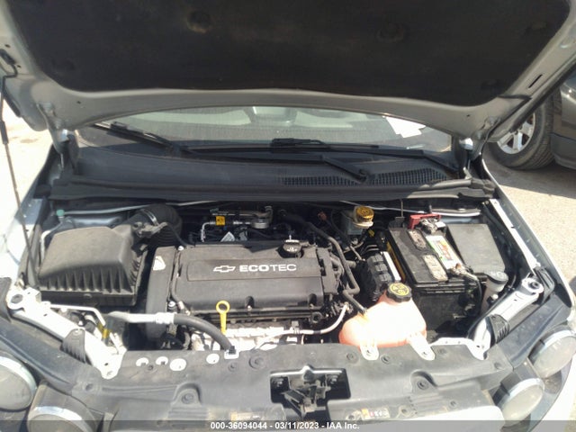 Chevrolet SONIC LT 2015 1G1JC5SH7F4200332 Image 10