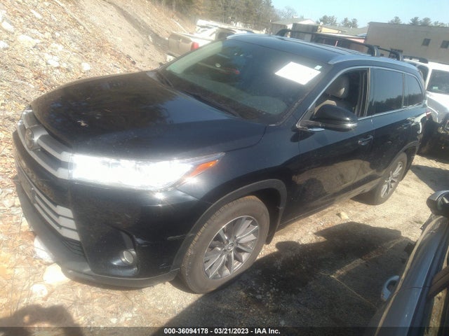 Toyota Highlander Se/xle 2018 5TDJZRFH6JS863654 Image 2
