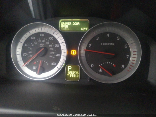 Volvo C70 2011 YV1672MC0BJ107580 Image 8