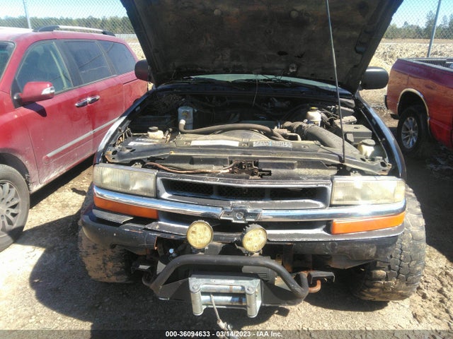 2000 CHEVROLET S-10 LS W/ZR2 VIN: 1GCCT19W7Y8138147