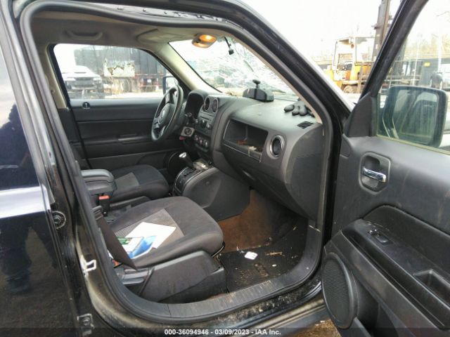 1C4NJPBAXGD524471 Jeep Patriot Sport