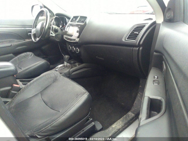 4A4AR4AU5FE038721 Mitsubishi Outlander Sport Se