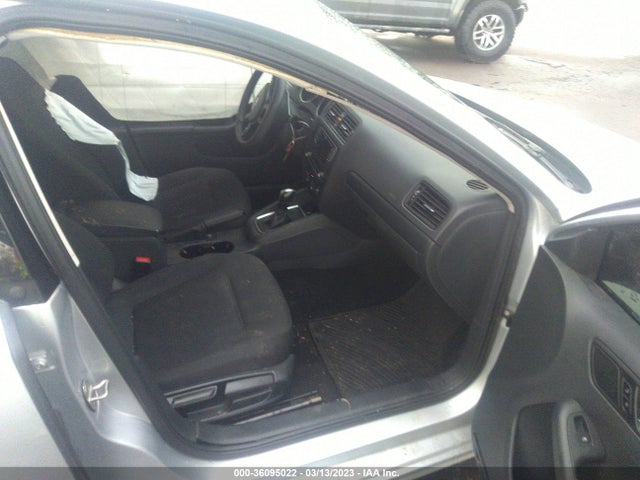 3VW267AJ8GM320047 Volkswagen Jetta Sedan 1.4t S