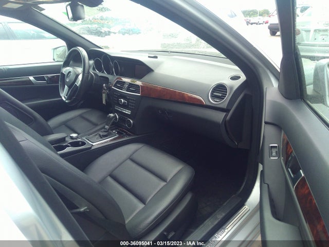 2014 MERCEDES-BENZ C-CLASS C 250 VIN: WDDGF4HB4ER303267