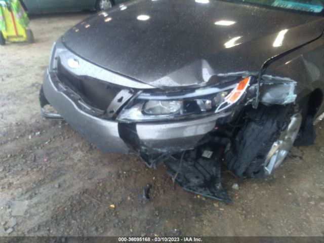 5XXGM4A78FG353695 KIA Optima Lx