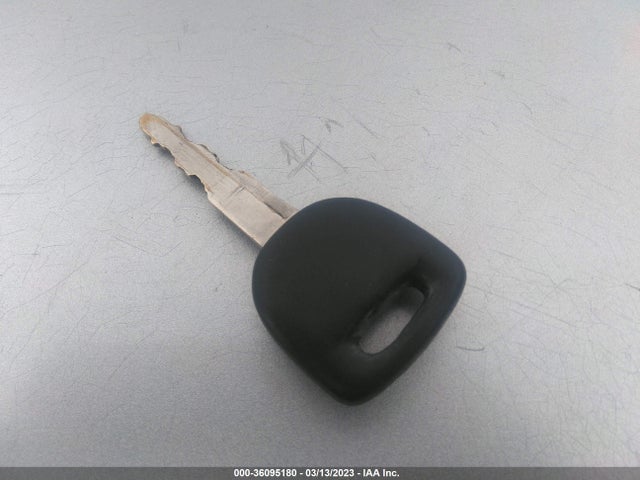 2004 MAZDA MAZDA3 I VIN: JM1BK12F441198480