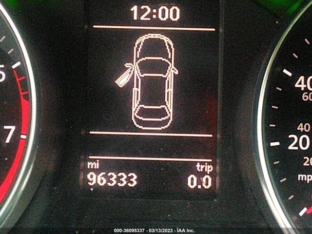 1VWAT7A33GC028524 Volkswagen Passat 1.8t S