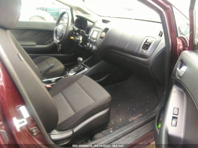 3KPFK4A70JE265808 KIA FORTE LX
