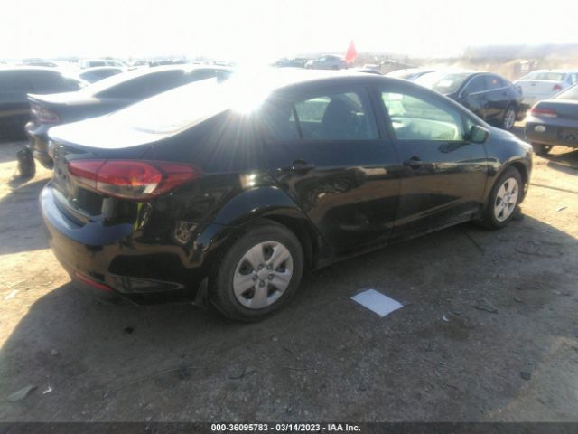 3KPFK4A7XHE031170 KIA FORTE LX