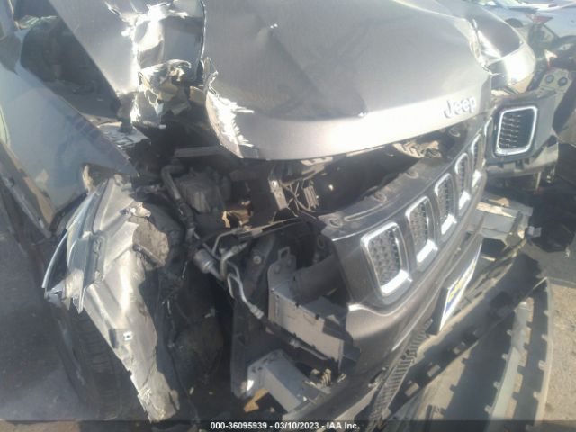 3C4NJCAB7JT425496 Jeep Compass Sport