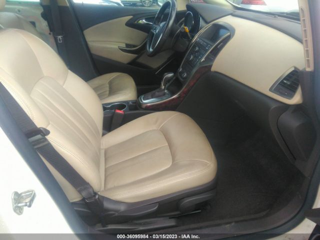 1G4PS5SK2E4142267 Buick Verano Leather Group