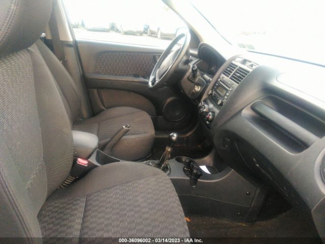 KNDJF724877415984 KIA Sportage Lx
