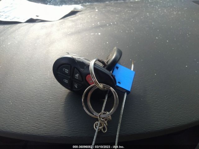 5TDKK3DC6ES447686 Toyota Sienna Le V6 8 Passenger