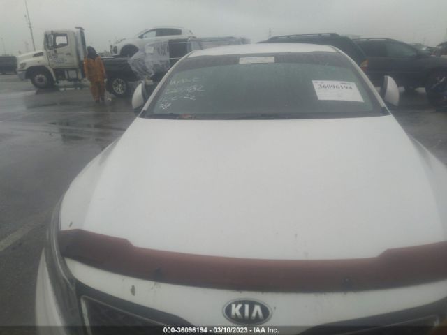 KNAGM4A74F5621062 KIA Optima Lx