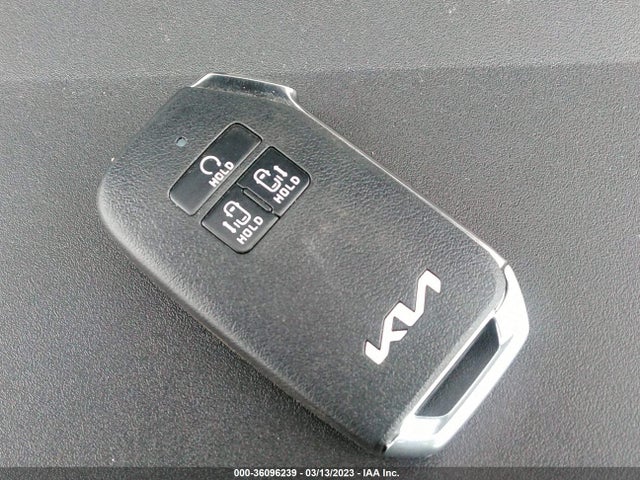 2023 Kia Carnival, VIN: KNDNB4H38P6259638