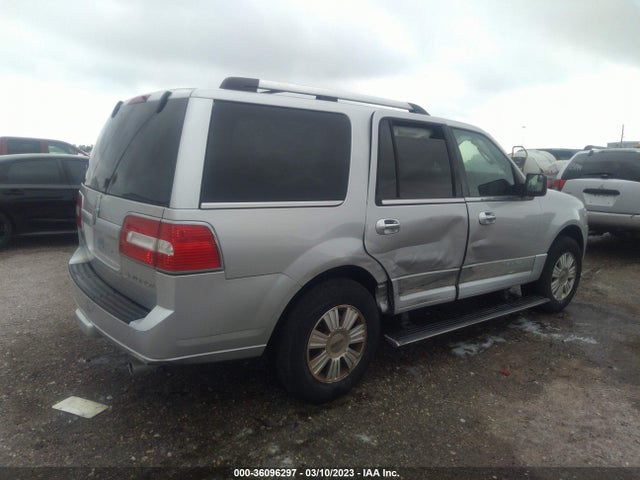 2014 Lincoln Navigator, VIN: 5LMJJ2H58EEL01924