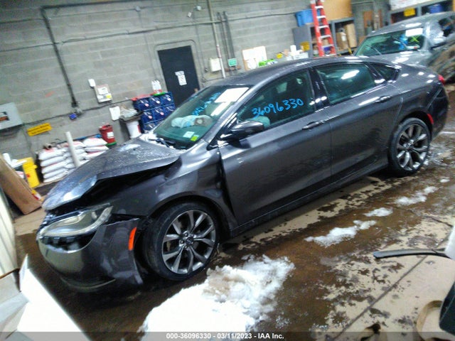 Chrysler 200 S 2015 1C3CCCDG0FN615838 Image 2