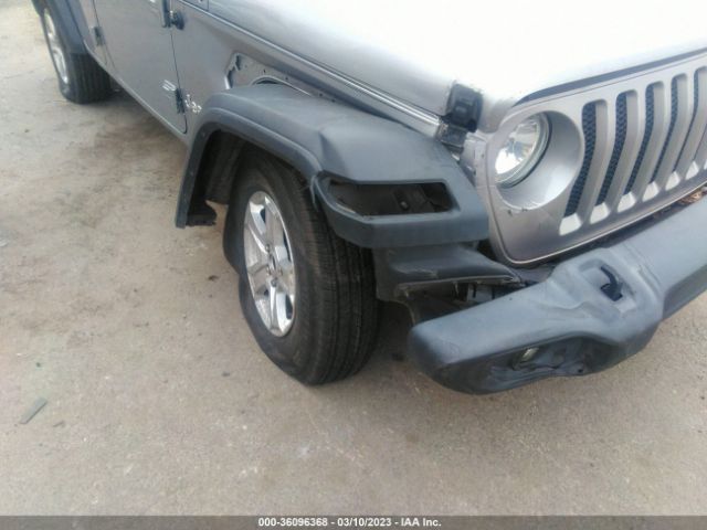 1C4HJXDG0JW150186 Jeep Wrangler Unlimited Sport S