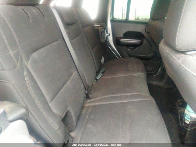 1C4HJXDG0JW150186 Jeep Wrangler Unlimited Sport S