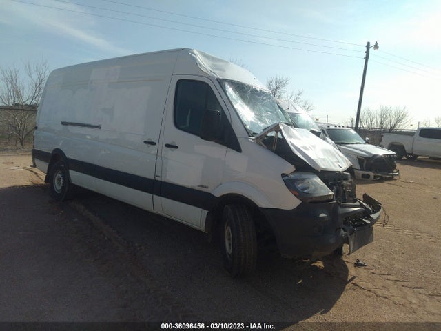 2014 WD3PE8DE3E5896237 main image