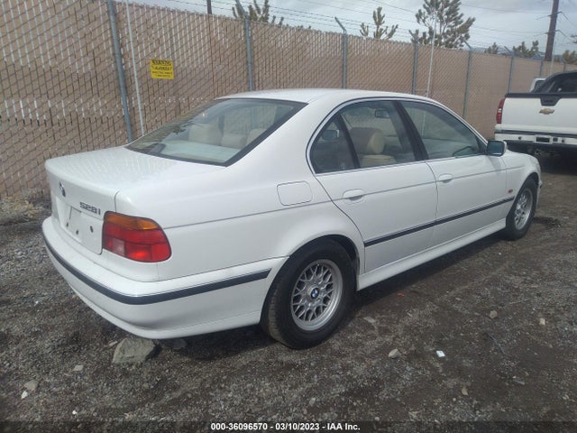 BMW 5 Series 528i 1998 WBADD5329WBV54521 Image 5