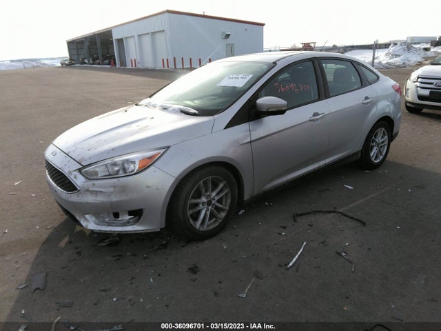 Ford FOCUS SE 2015 1FADP3F22FL282808 Image 2