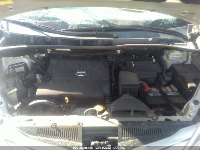 Toyota SIENNA LE 2015 5TDKK3DC6FS527099 Image 10