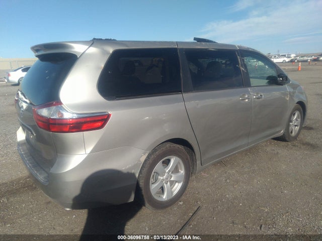Toyota SIENNA LE 2015 5TDKK3DC6FS527099 Image 4